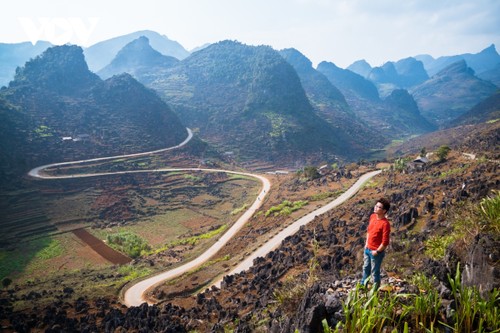 Stunning images of perilous passes in Ha Giang - ảnh 11